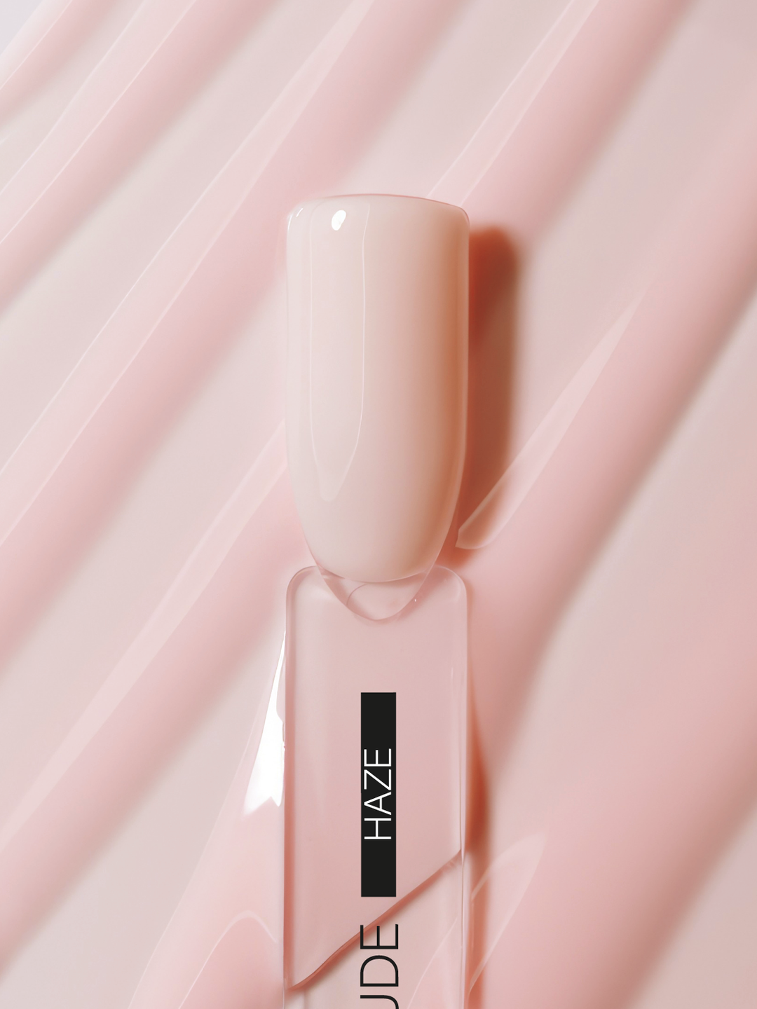 AU-DESSUS DU NUD, DE LA BRUME